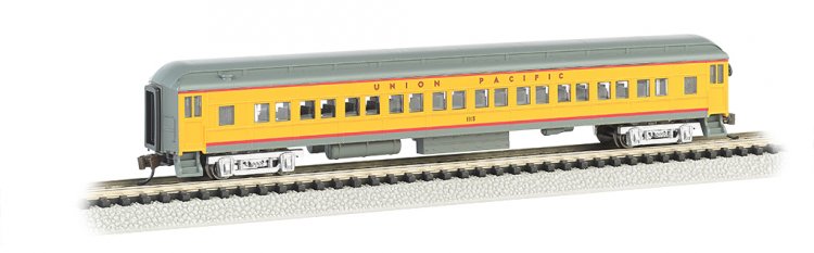 Union Pacific® - 72' Heavyweight Coach With Lighted Interior - Click Image to Close