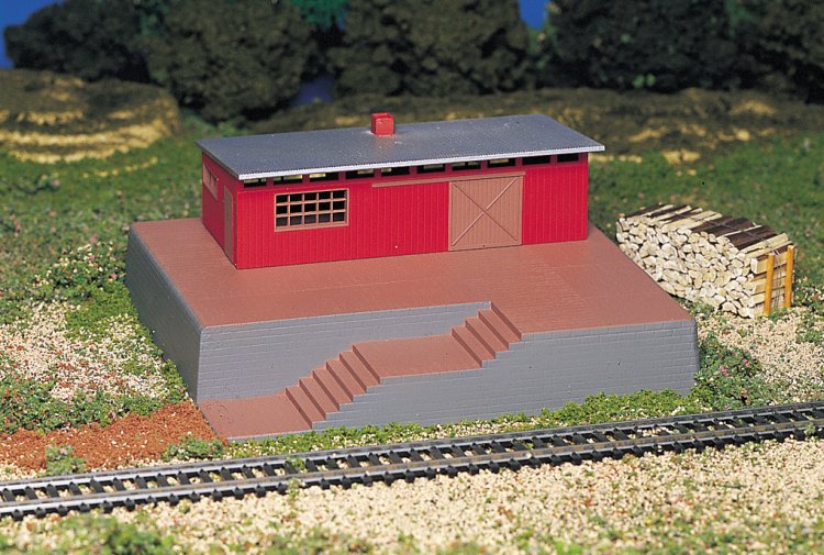 Building with Steam Whistle (HO Scale) - Click Image to Close