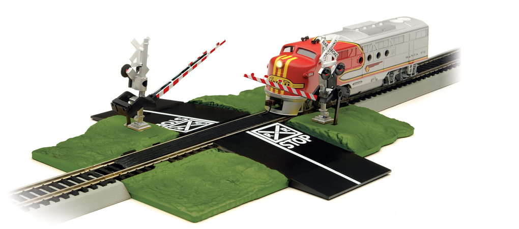 HO Deluxe EZ Crossing Gate. Gates automatically lower when train 