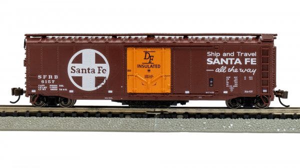 (image for) Track-Cleaning 50' Plug-Door Boxcar - Santa Fe #6157