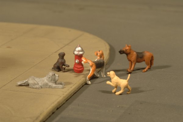 (image for) Dogs with Fire Hydrant - O Scale