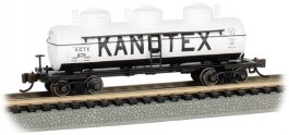 Kanotex #879 - 3-Dome Tank Car