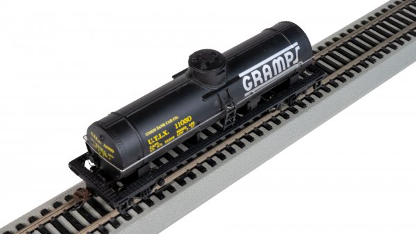 (image for) 40' Single-Dome Tank Car - Gramps #11055