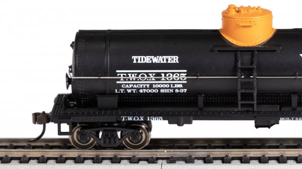 (image for) 40' Single-Dome Tank Car - Tidewater #1365