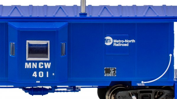 (image for) Bay Window w/ Roof Walk Caboose - Metro-North Railroad #401