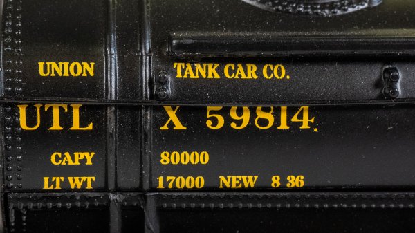 (image for) 40' Three Dome Tank Car - UTLX #59814