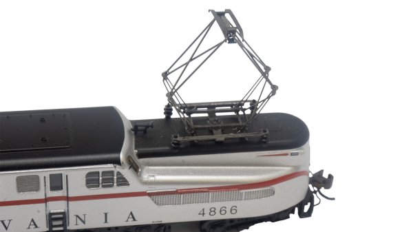 (image for) GG-1 - PRR #4866 – Silver w/ Red Stripe