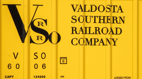 (image for) 50' Outside Braced Box Car with Flashing End of Train Device - Valdosta Southern #6006