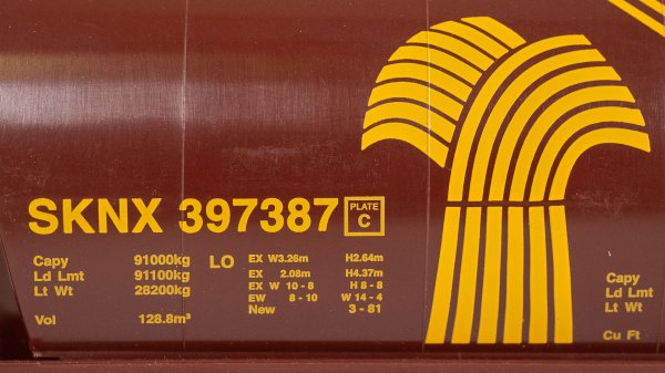 (image for) Canadian 4 Bay Cylindrical Grain Hopper - Saskatchewan - Wheat Herald #397387