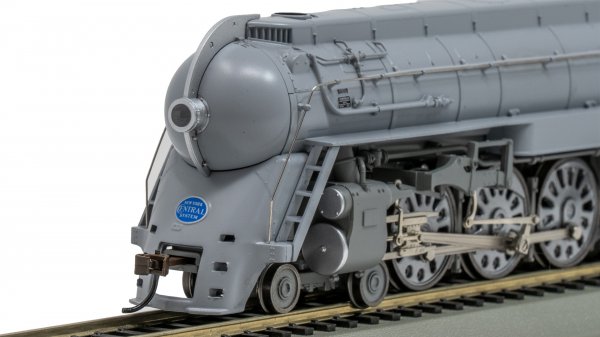 (image for) Dreyfuss Streamlined Hudson - New York Central #5445 (1938 livery w/Boxpok drivers) (DCC SOUND ON BOARD®)