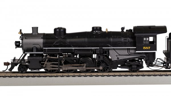 (image for) Light 2-8-2 - Nickel Plate Road #587 w/Long Tender