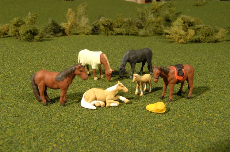 (image for) Horses - O Scale - Click Image to Close