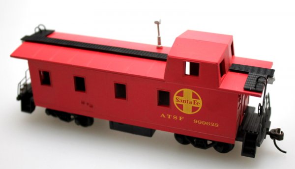 (image for) Offset Cupola Caboose - Santa Fe - #999628