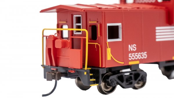 (image for) 36' Wide-Vision Caboose - Norfolk Southern #555635