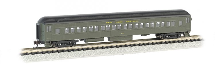 New York Central - 72' Heavyweight Coach With Lighted Interior - Click Image to Close