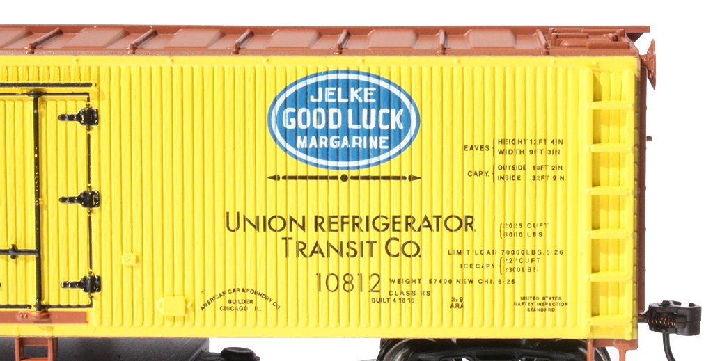 Track-Cleaning 40' Wood-Side Reefer - Jelke Good Luck Margarine