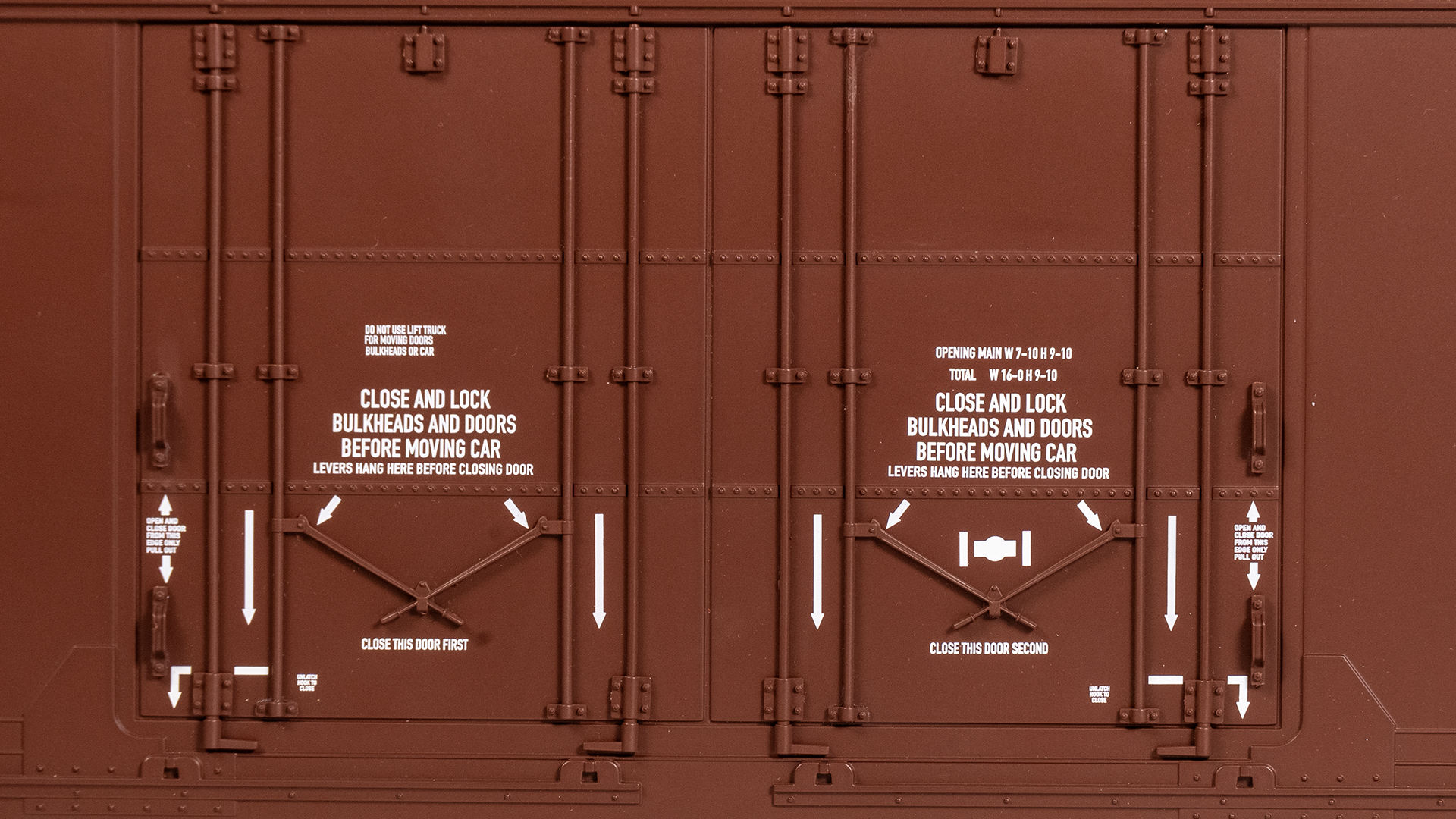 thumbnail image 2 of HO Scale Big Windy Flashing EOT/FRED Kit – Battery-Powered Red LED End-of-Train Device 2 of 6