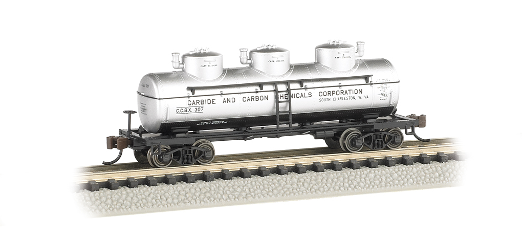 3-Dome Tank Car Bachmann 17155 N Scale CARBIDE AND CARBON CHEMICALS 