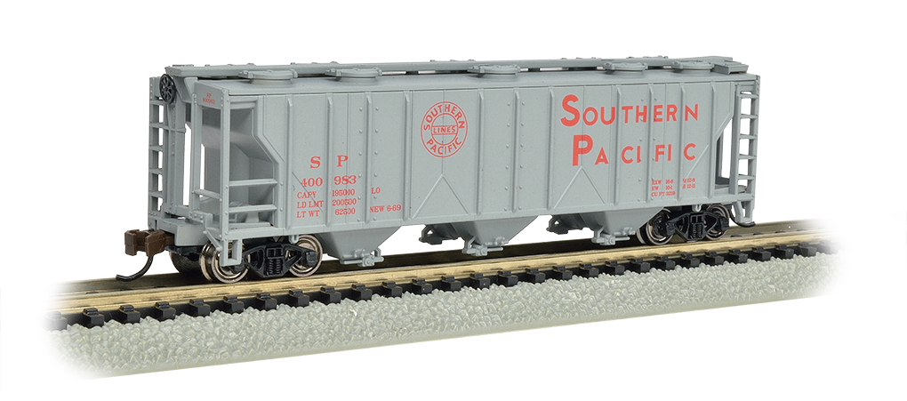 Southern Pacific™ - PS-2 Three-Bay Covered Hopper