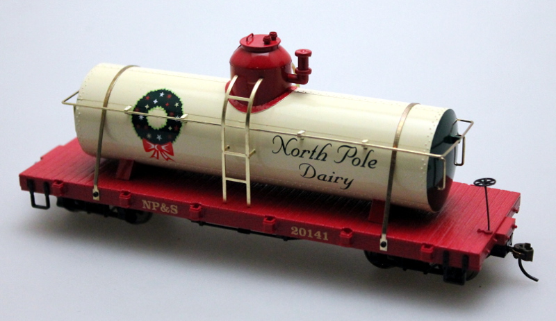 Tank Car - NP&S - North Pole Dairy (On30 scale)
